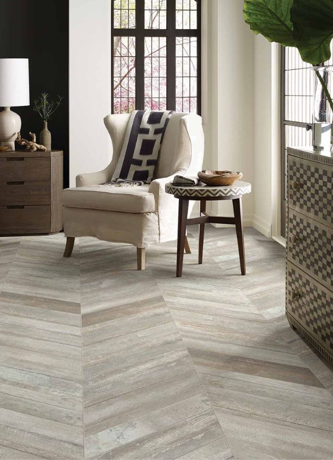 wood look tile floors in a stylish North Florida living room